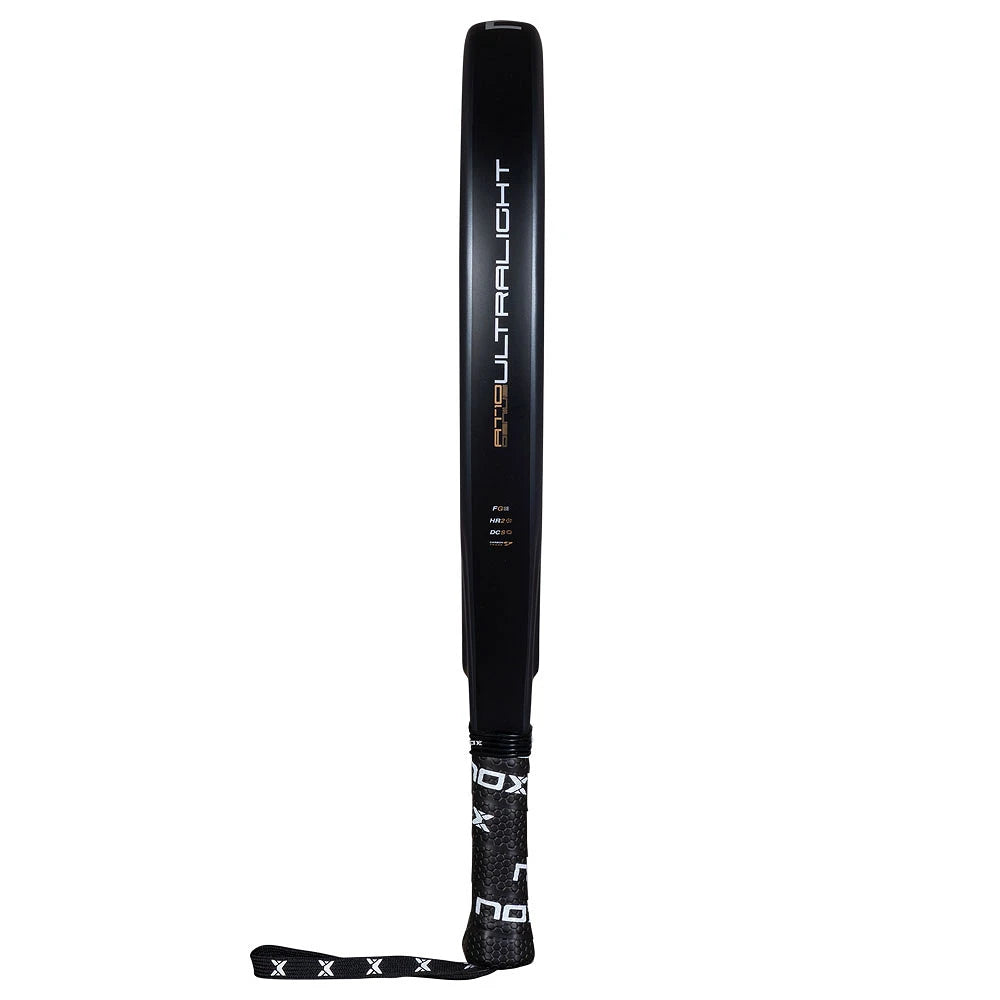 Raquette de padel Nox AT10 Genius Jr Ultralight by Agustin Tapia – vue 3