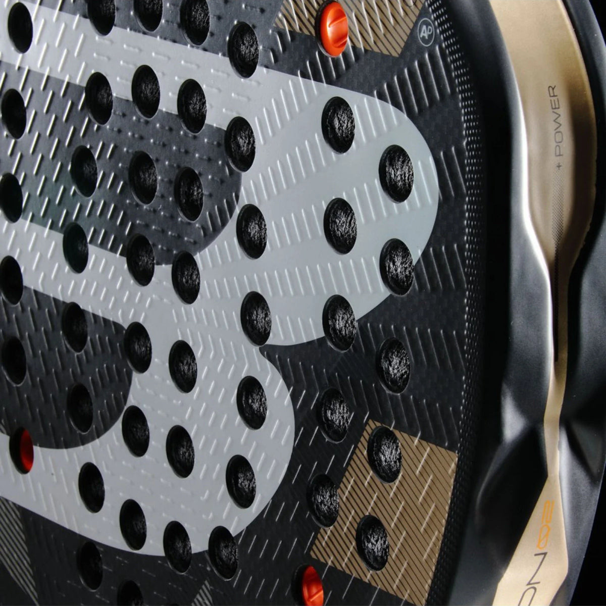 Bullpadel Neuron 02 2026, vue de profil